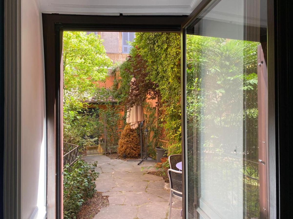 Rione Monti Studio Apt With Private Garden Rom Exteriör bild