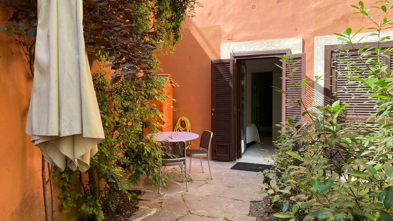 Rione Monti Studio Apt With Private Garden Rom Exteriör bild