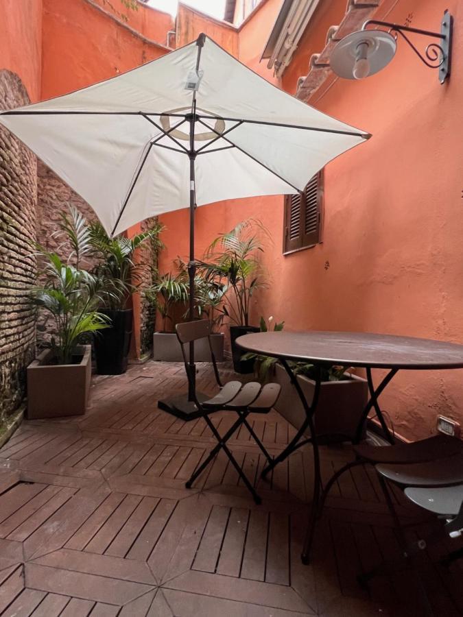 Rione Monti Studio Apt With Private Garden Rom Exteriör bild