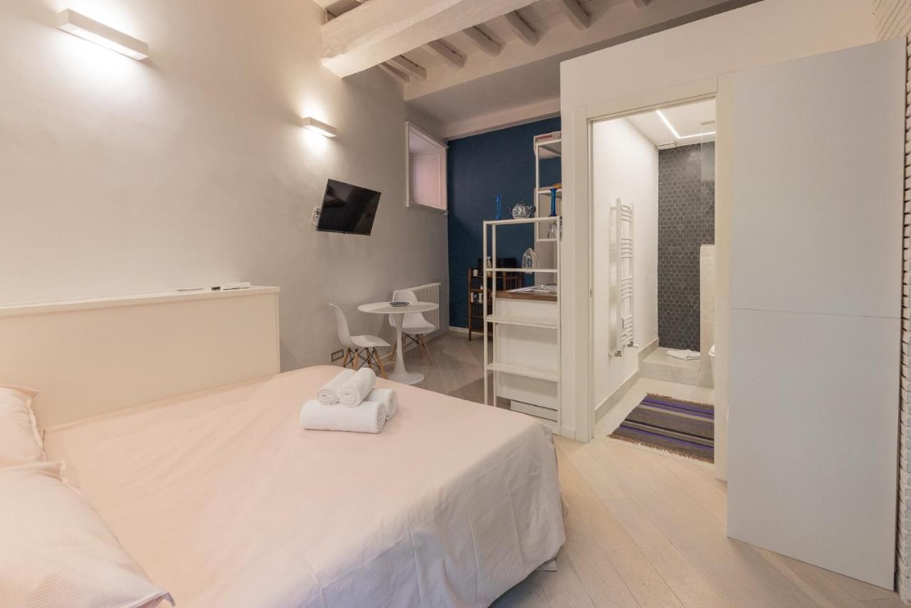 Rione Monti Studio Apt With Private Garden Rom Exteriör bild