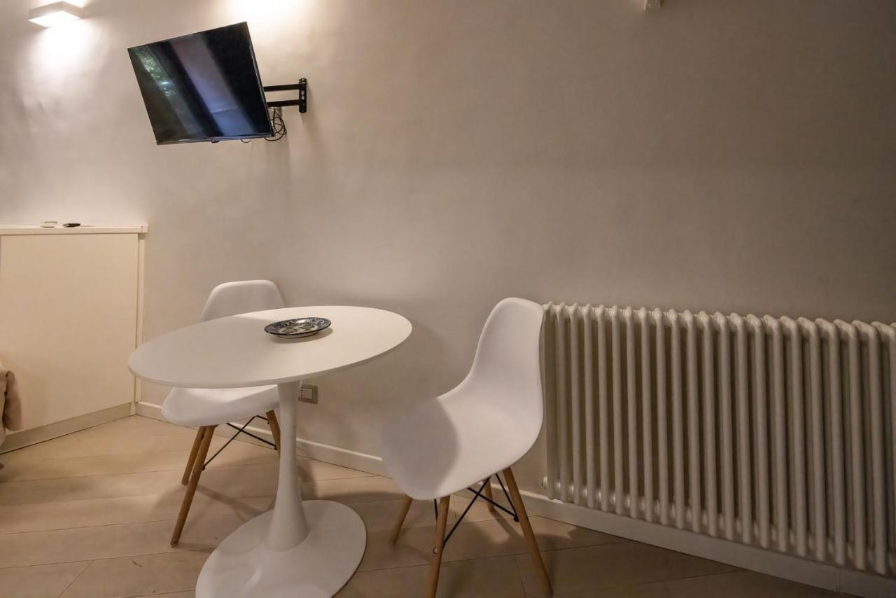 Rione Monti Studio Apt With Private Garden Rom Exteriör bild