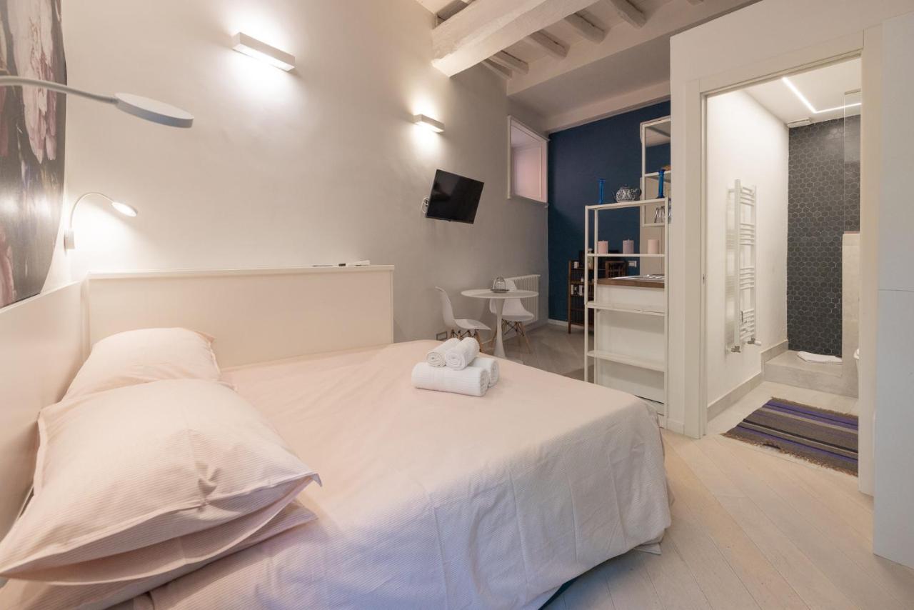 Rione Monti Studio Apt With Private Garden Rom Exteriör bild